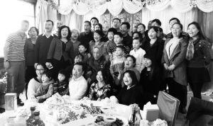 五世同堂,家族传承与时代变迁的史诗画卷