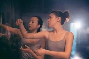 逆光飞翔,勇敢追寻梦想的青春篇章